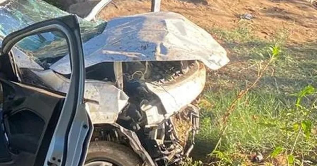 Três pessoas morrem e uma fica ferida após carro cair de ponte no Sudoeste baiano