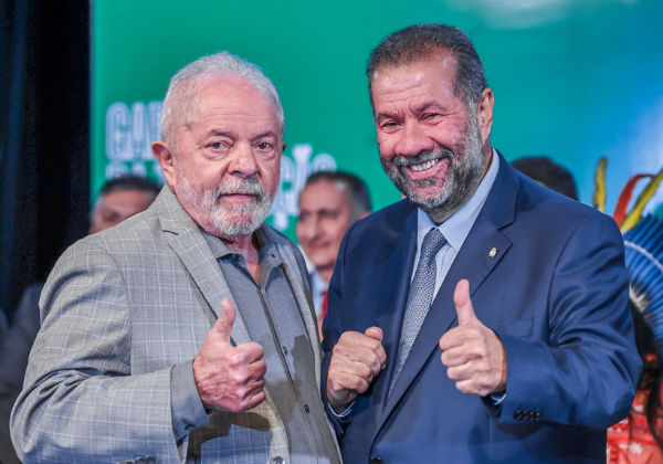 Governo Lula admite desgaste com escândalo do INSS e tenta conter danos