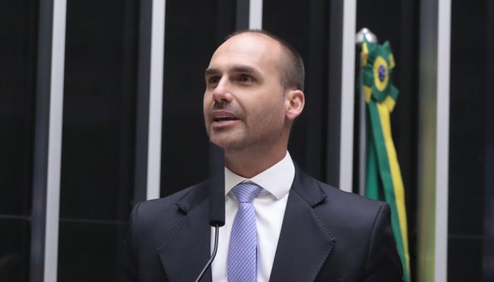 167554,lideres-do-pt-pedem-prisao-de-eduardo-bolsonaro-ao-stf-3 (1)