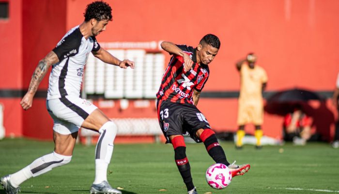 172149,vitoria-perde-para-o-corinthians-em-casa-e-desperdica-chance-de-sair-do-z-4-3