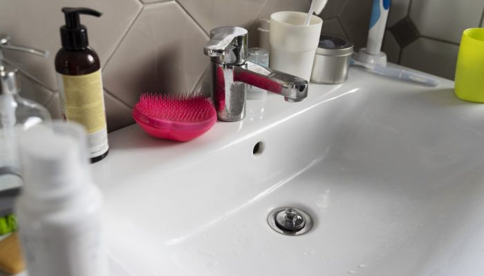 173482,mais-de-1-milhao-de-pessoas-vivem-em-casas-sem-banheiro-no-brasil-3