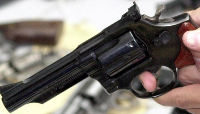 175582,senado-pode-criminalizar-cobranca-opressiva-de-dividas-3