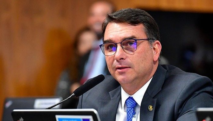 182642,aliado-de-flavio-bolsonaro-pede-ao-stf-investigacao-sobre-vazamentos-do-caso-master-3