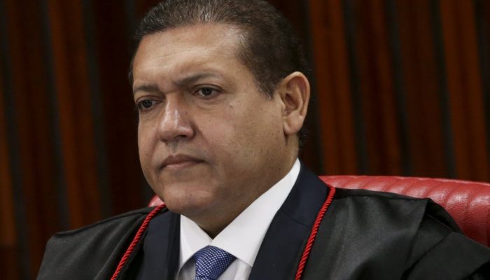 183644,nunes-marques-barra-divulgacao-de-pesquisa-que-apontava-desgaste-de-flavio-bolsonaro-3