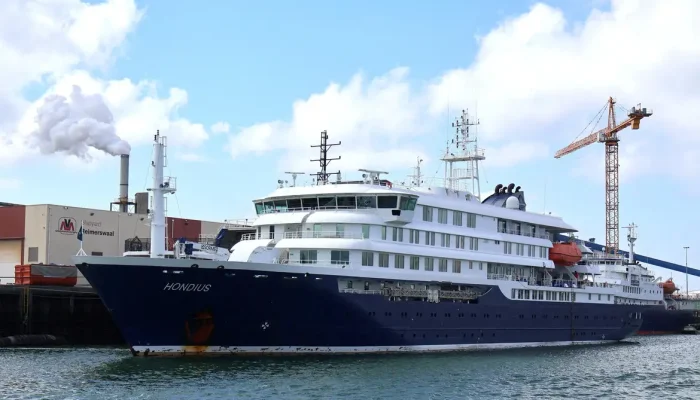 2026-05-04t062510z_87233319_rc2njea5itp6_rtrmadp_3_cruiseship-hantavirus.webp.webp