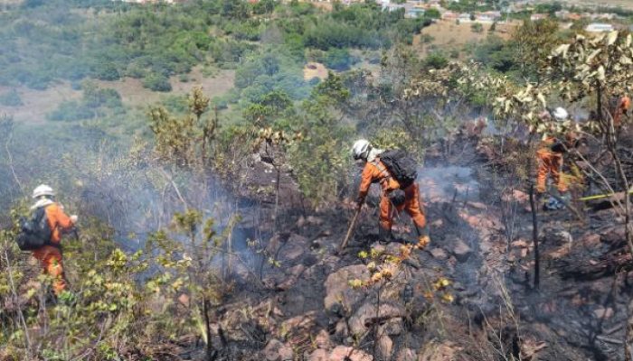 Bombeiros-incendio-2-Ascom-SSP-BA